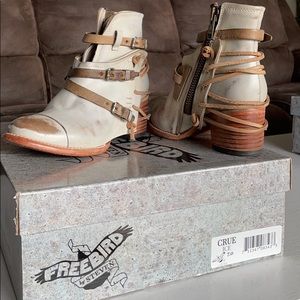 Booties - Freebirds by Steven Crue ice size 7